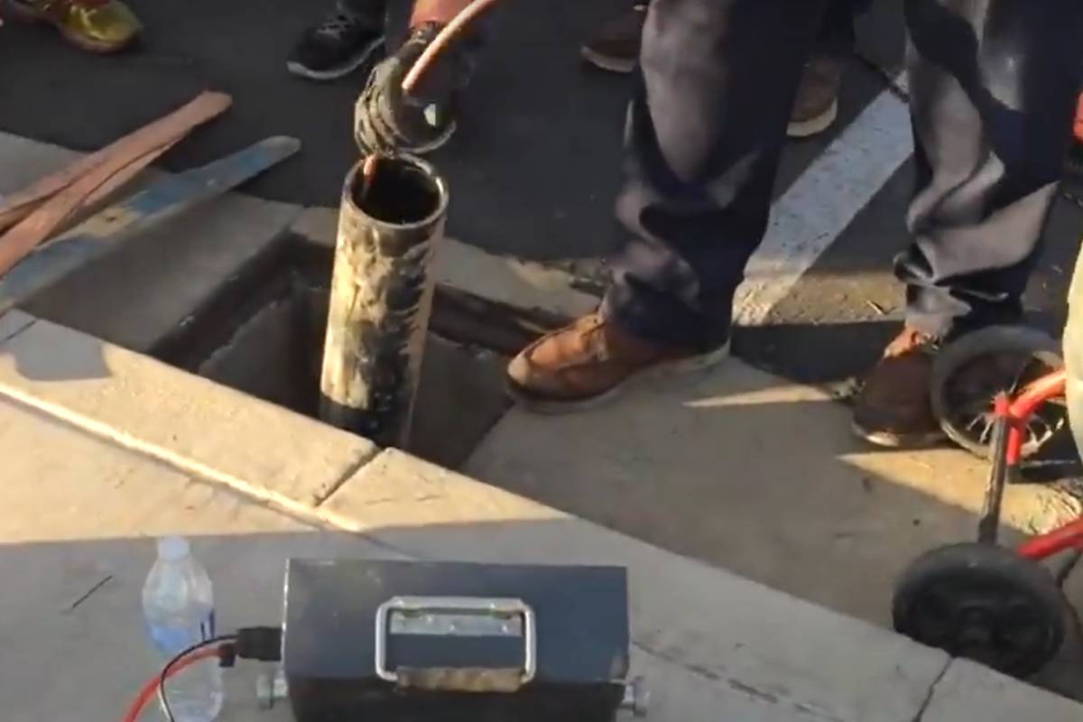 tubo in cui era incastrato il gattino