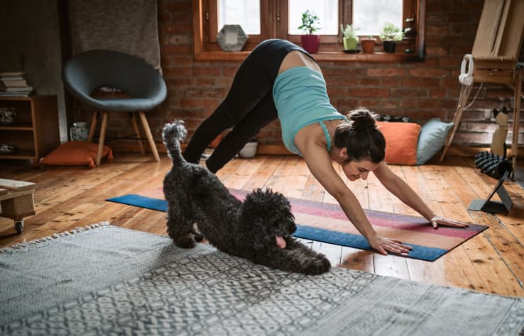 yoga con il cane