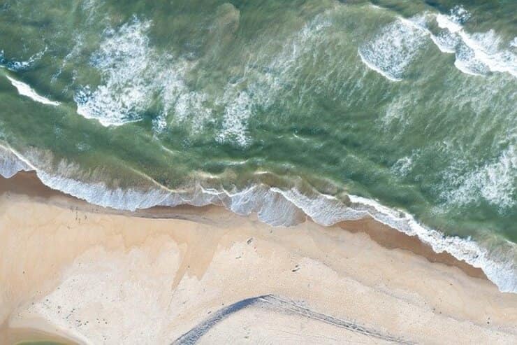 spiagge spagnole disinfettate dalla candeggina