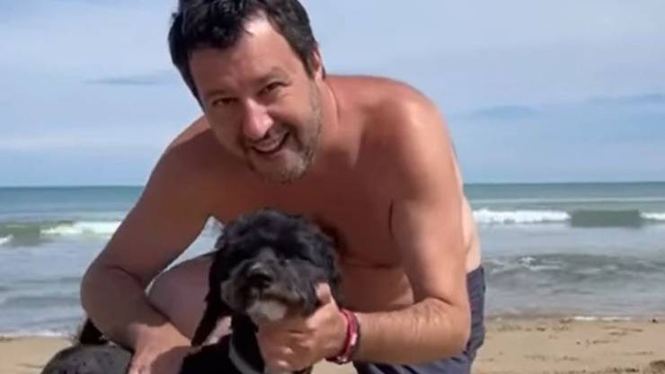 Matteo Salvini Cane Mare Video