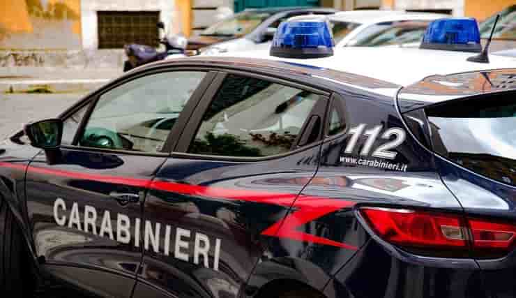 Volante Carabinieri (Pixabay)