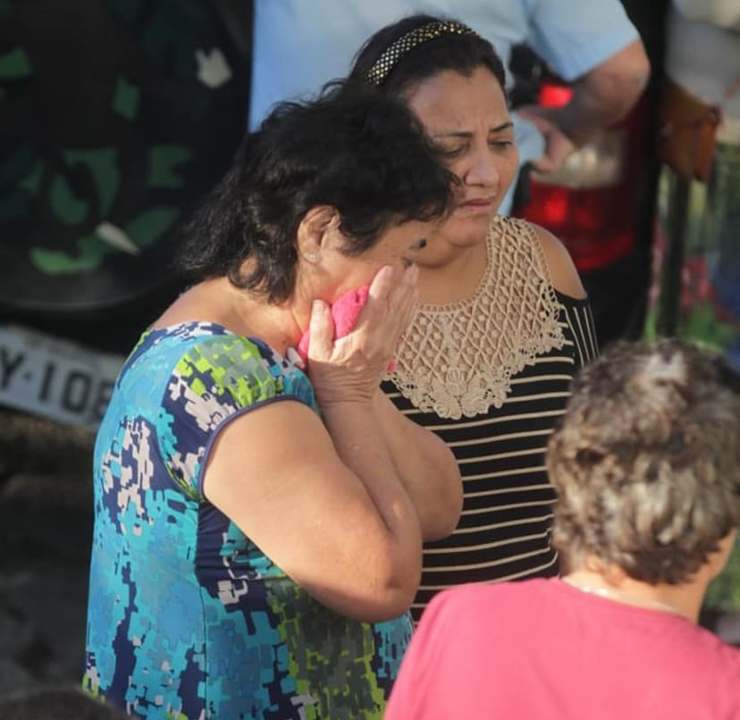 gatto scappa casa funerale padroncina