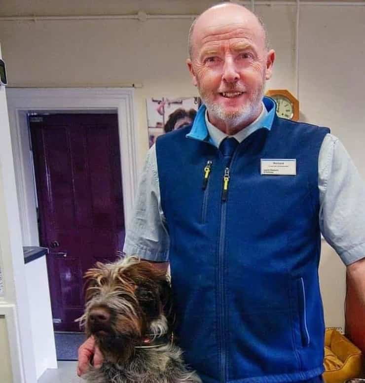 Dipendente delle ferrovie licenziato per aver portato il cane a lavoro (Foto Facebook)
