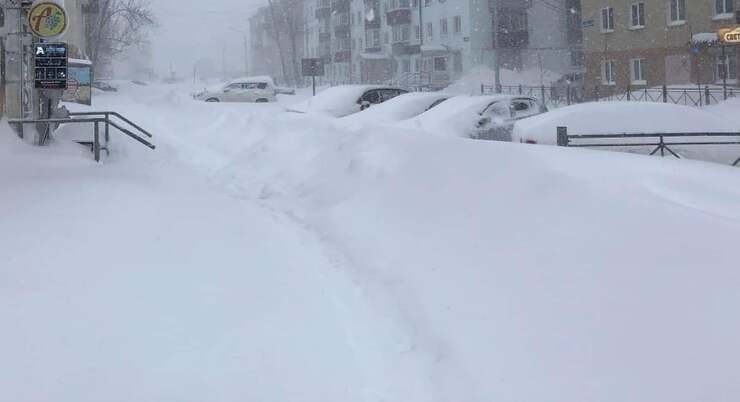 La bufera di neve sommerge tutta la città impedendo che la bambina venga trovata velocemente (Foto Facebook)