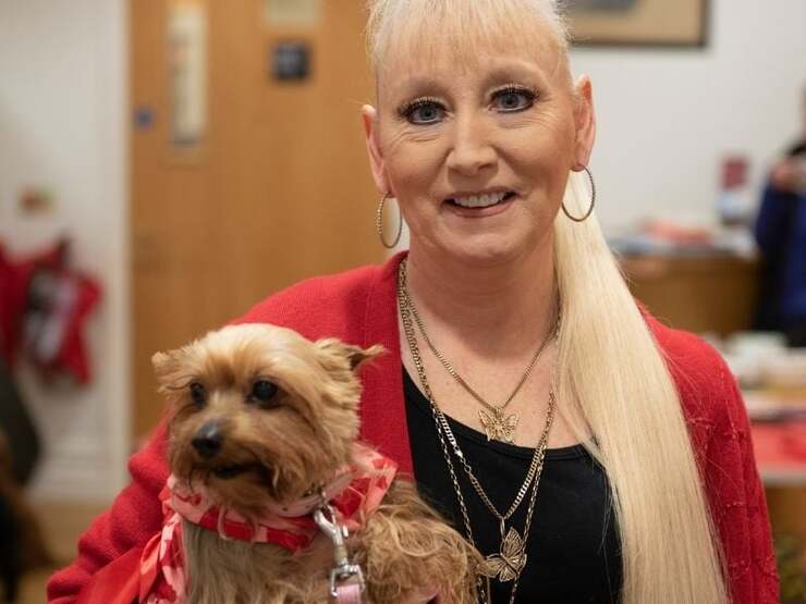 Donna ha salva la vita dal cancro al seno grazie al suo cane