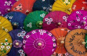 est visivo dell'intruso nascosto tra gli ombrelli riuscirete a risolverlo (Foto Pixabay/ AmoreA4Zampe )