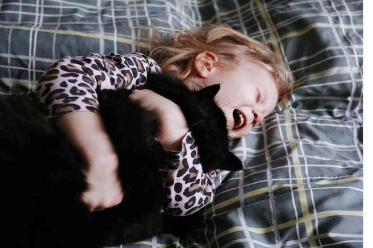 Tranquillizza il tuo bambino con le fusa del gatto