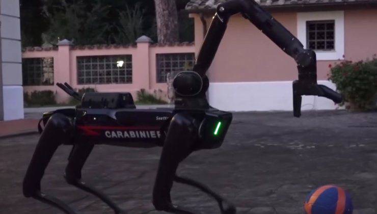 Saetta cane robot carabinieri 