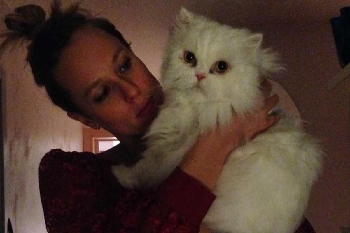 Federica Pellegrini con il gatto