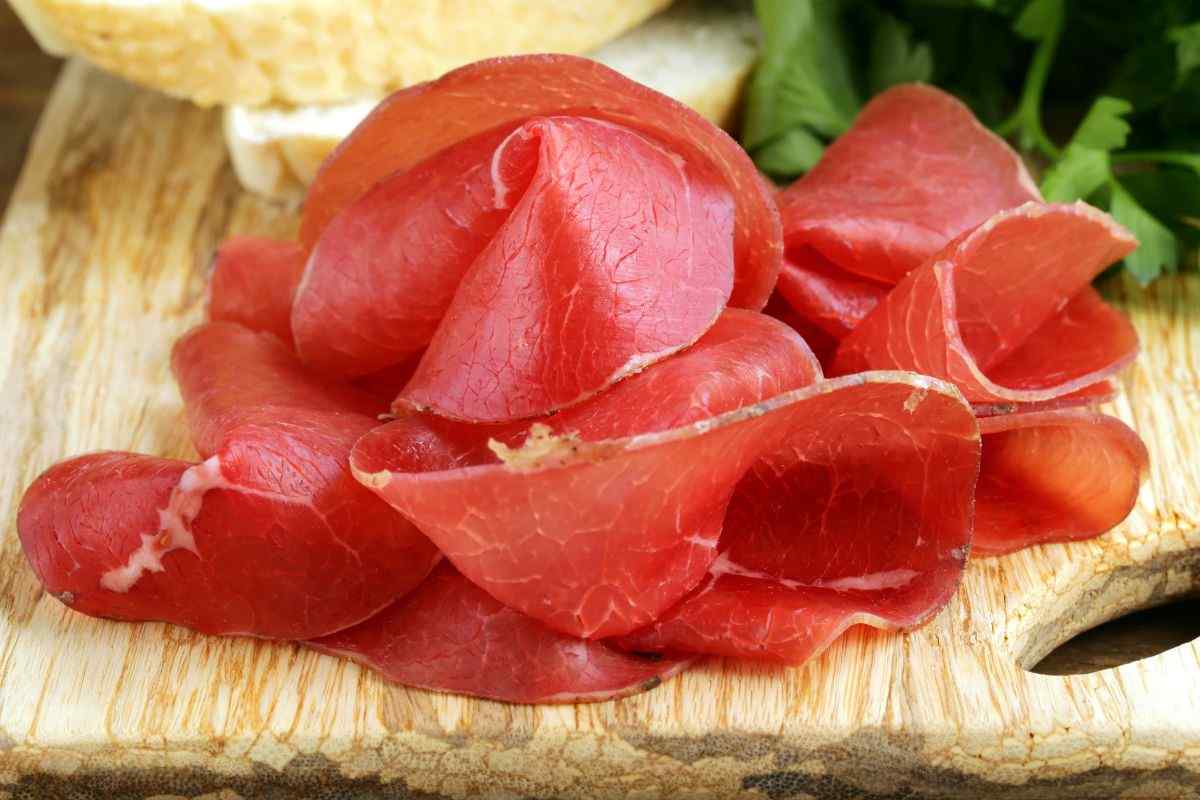 dare al cane la bresaola