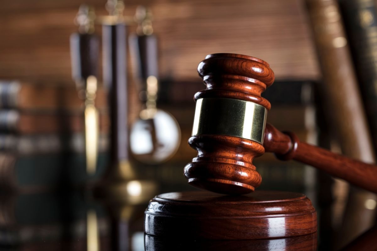 Stalla degli orrori: cominciato il processo a carico della titolare