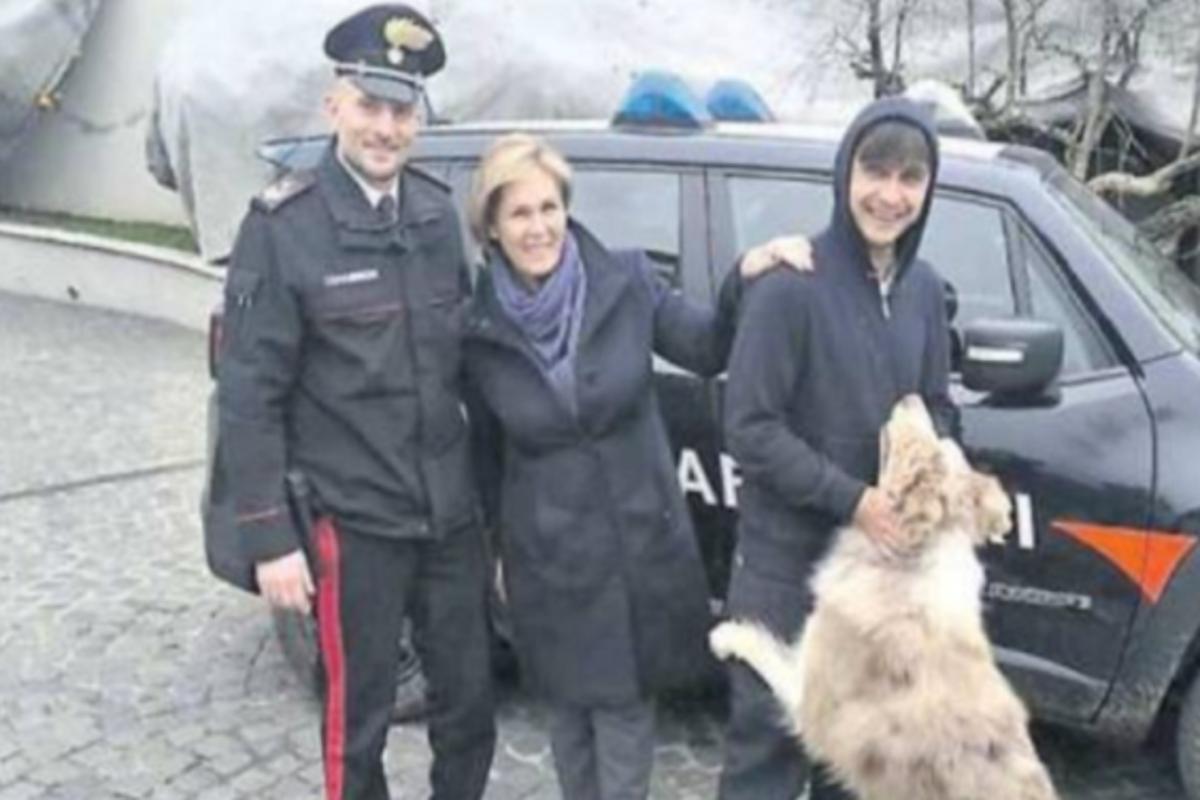 “L’ho visto nell’auto e ho chiamato i Carabinieri”: l’incredibile ritrovamento che lascia tutti senza parole